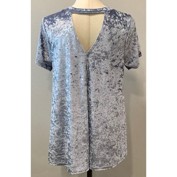 MTS Womens Blue Velvet Shirt Size Medium Pendulum Bottom Peep Open Back NWT - Picture 2 of 11